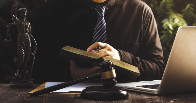 Criminal Defense Lawyer Internal