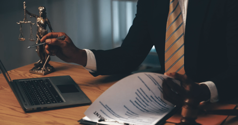 Criminal Defense Lawyer in Your Legal Battle Internal